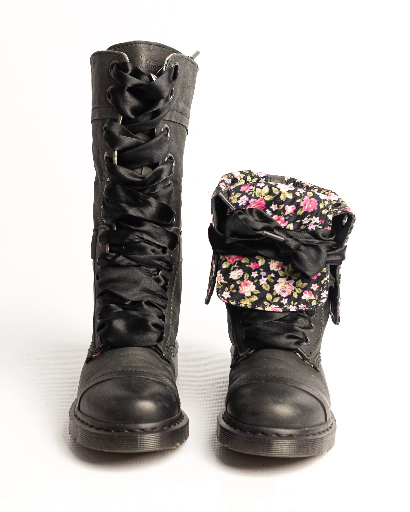 DR. MARTENS TRIUMPH BLACK MIRAGE FLORAL