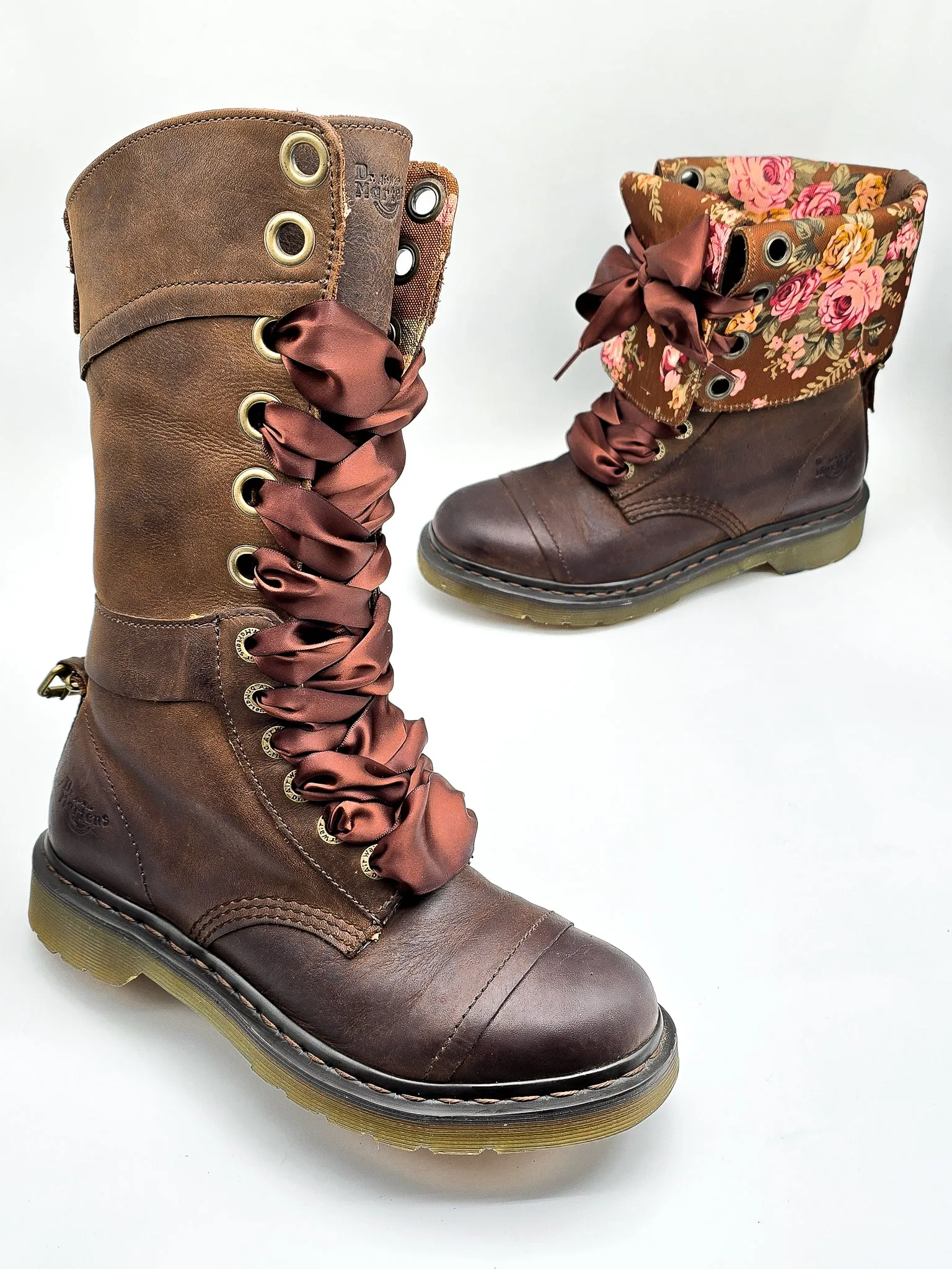 DR. MARTENS TRIUMPH BROWN FLORAL