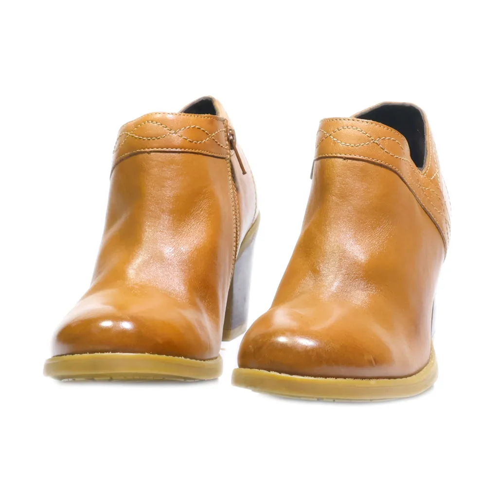 Earth Ankle Boots Leather Brown Colour For Women