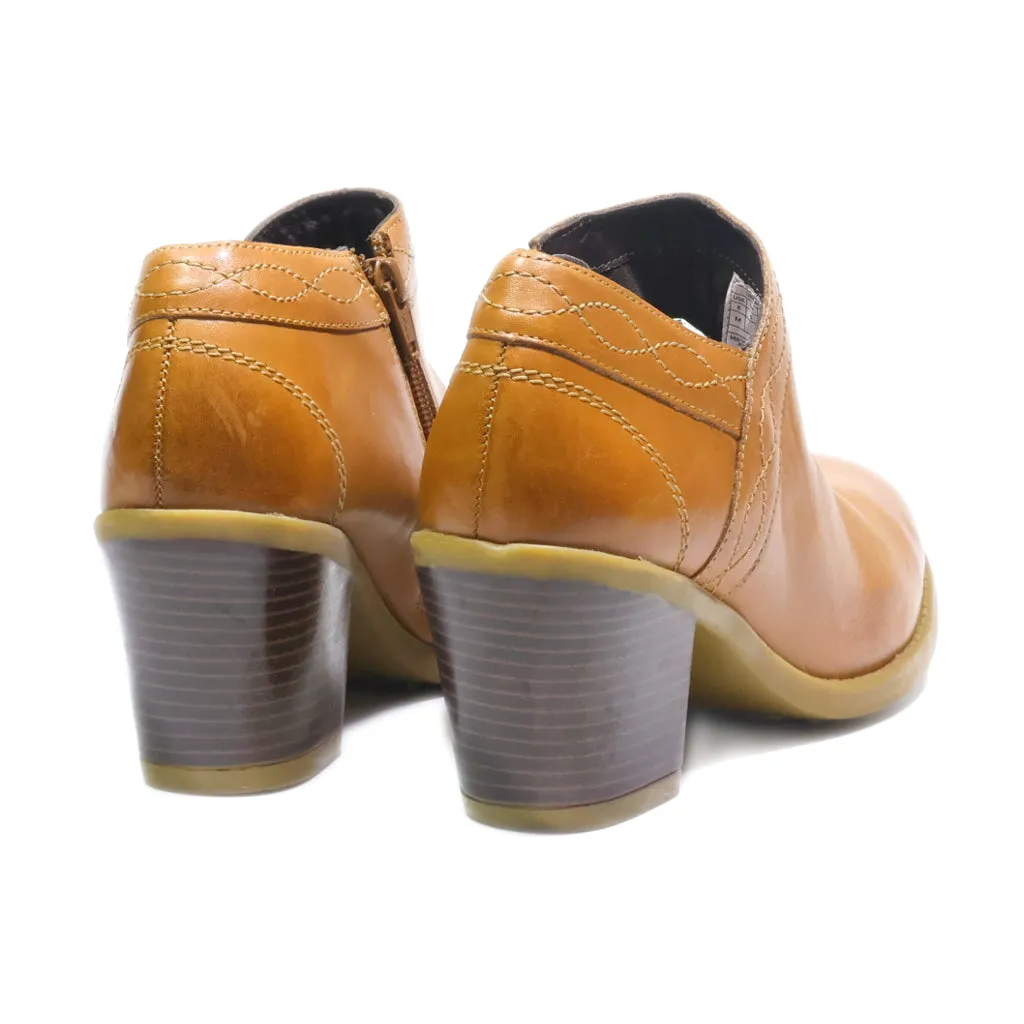 Earth Ankle Boots Leather Brown Colour For Women