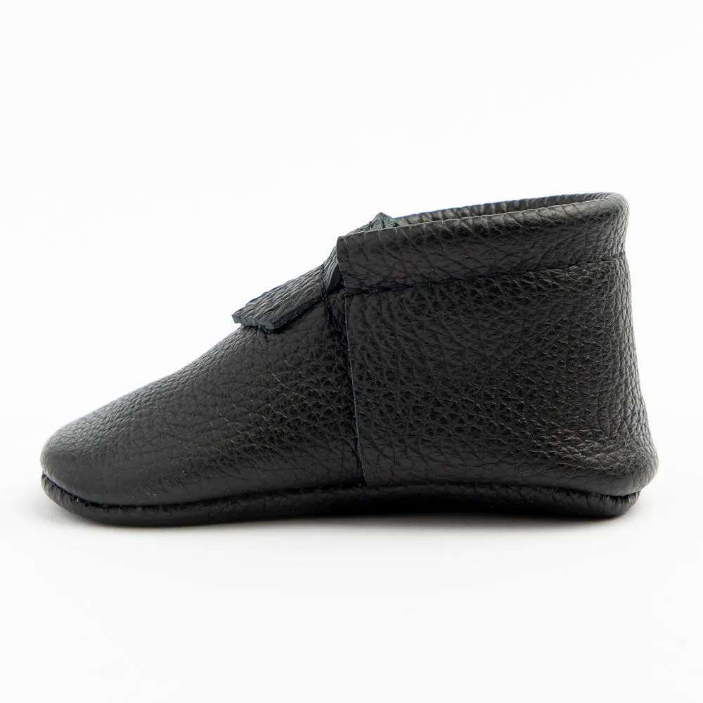 Freshly Picked First Pair Soft Sole Moccasins - Carbon