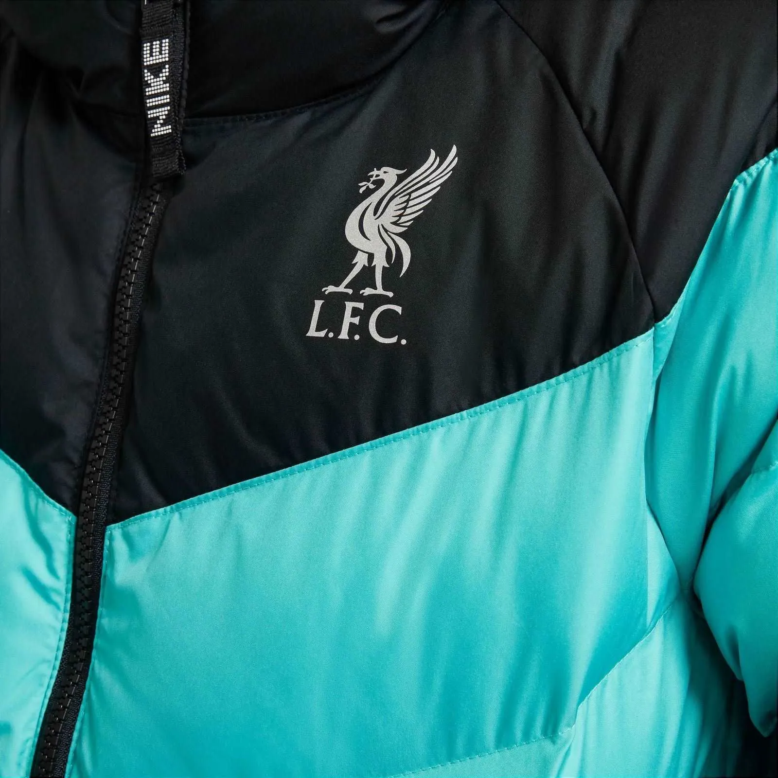 Nike Liverpool FC Kids Soccer Synthetic-Fill Hooded Jacket