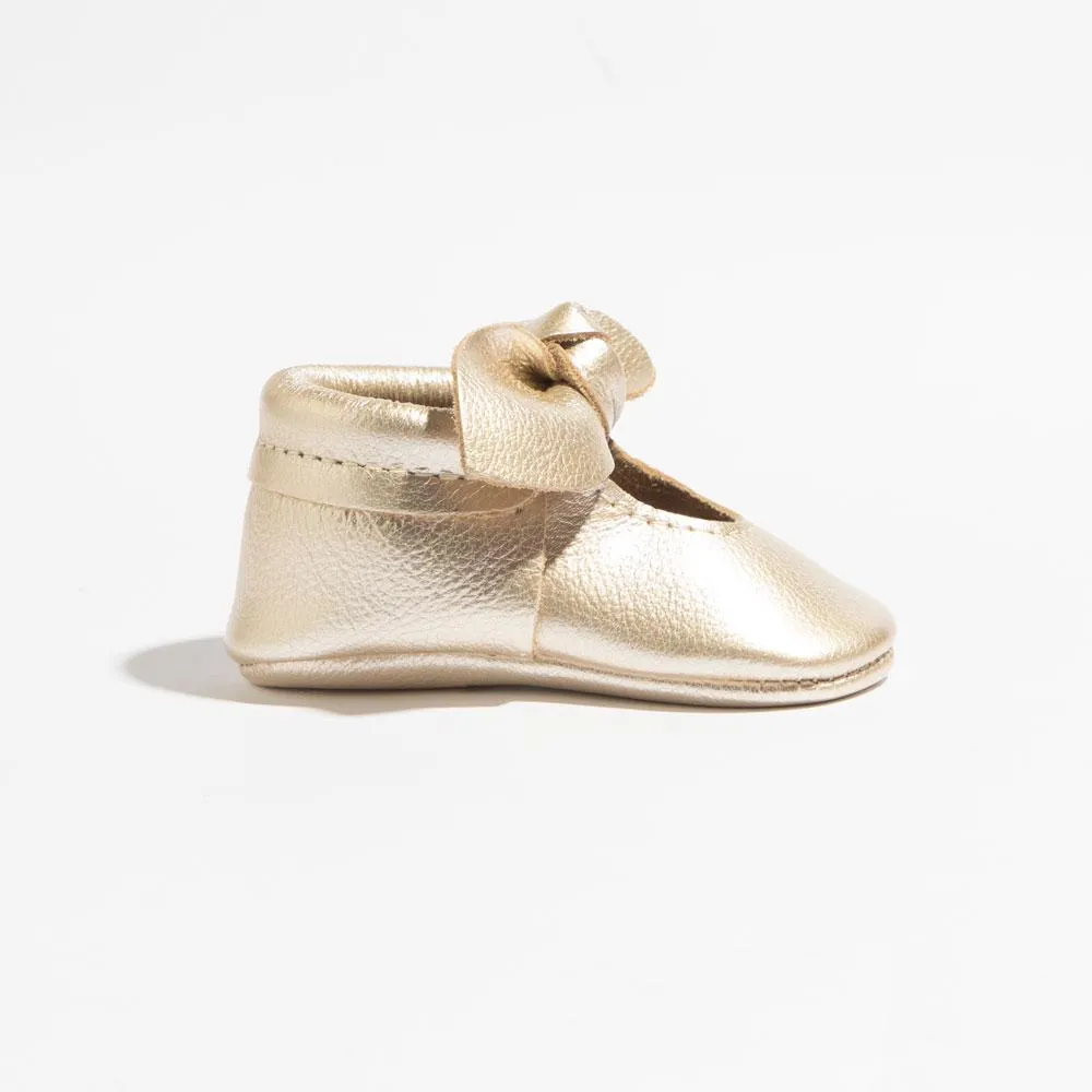 Platinum Knotted Bow Baby Shoe