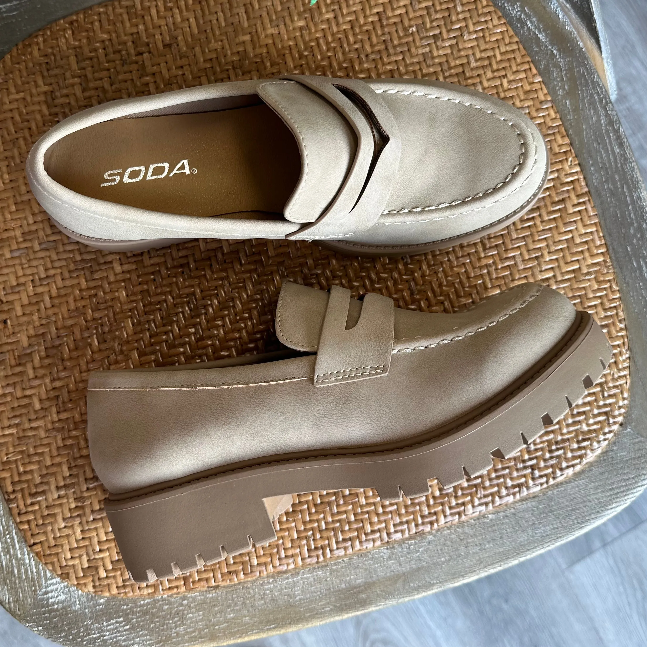 SODA "Hender" Loafer